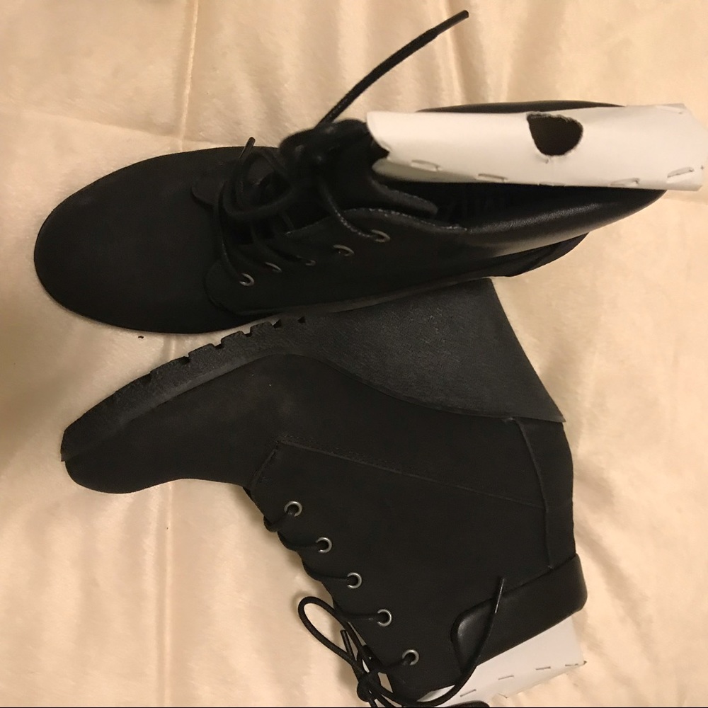 Ankle bootie